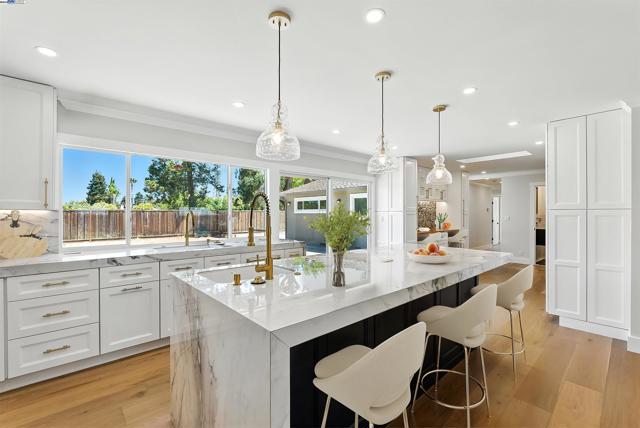 5701 Lewis Way, Concord CA: https://media.crmls.org/mediaz/eb5c19f3-419a-47d8-8521-c1d52d6f4e58.jpg
