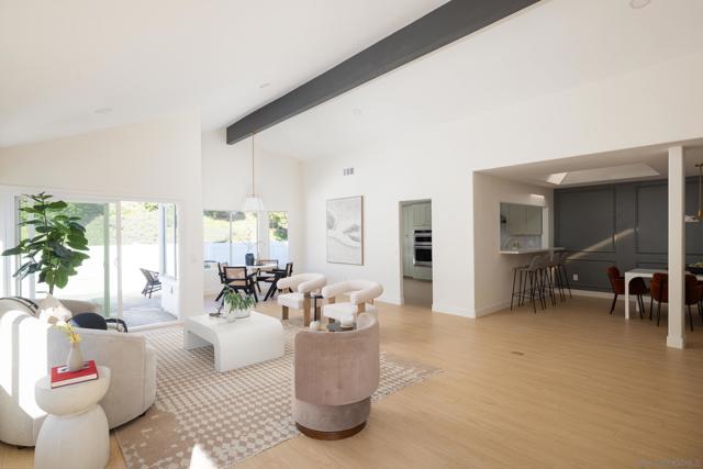 4710 Cordoba Way, Oceanside CA: https://media.crmls.org/mediaz/eb5c6896-10ce-4c7e-9ccf-46ee92b9bdcb.jpg