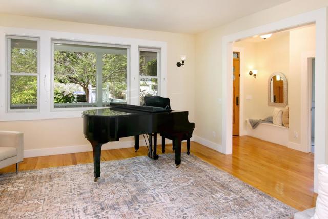 510 Windham Street, Santa Cruz CA: https://media.crmls.org/mediaz/eb5c913a-d8d4-4735-a0d2-f997820b136a.jpg