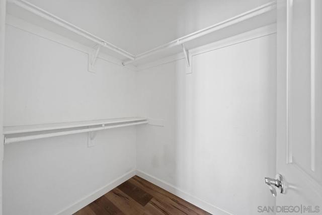 12362 Carmel Country Rd, San Diego CA: https://media.crmls.org/mediaz/eb5e4a5f-7afc-4f20-897c-575d0efdb917.jpg