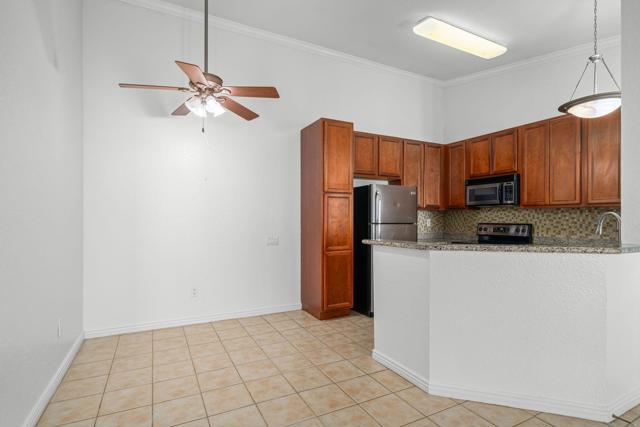 Image 8 of 20 For 78650 Avenue 42  614