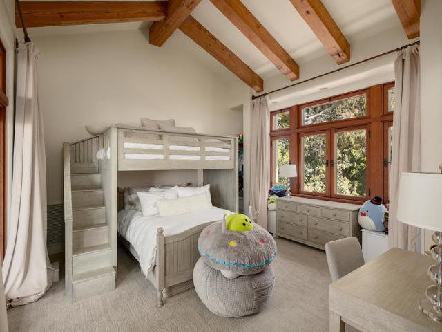 2665 Idle Hour Lane, La Jolla CA: https://media.crmls.org/mediaz/eb60d6fc-e257-43c2-af1b-8389a739e1c8.jpg