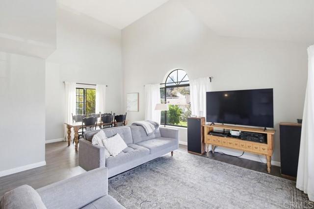 Detail Gallery Image 6 of 44 For 12021 Mcwest Lane, Lakeside,  CA 92040 - 4 Beds | 2/1 Baths