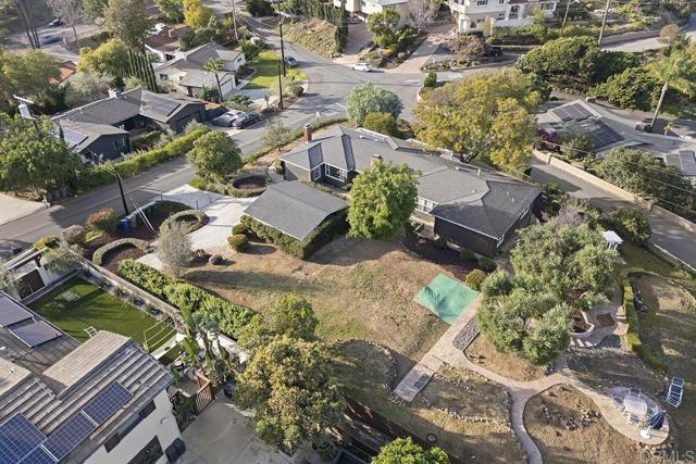 Detail Gallery Image 10 of 73 For 10945 Puebla Dr, La Mesa,  CA 91941 - 3 Beds | 2/1 Baths