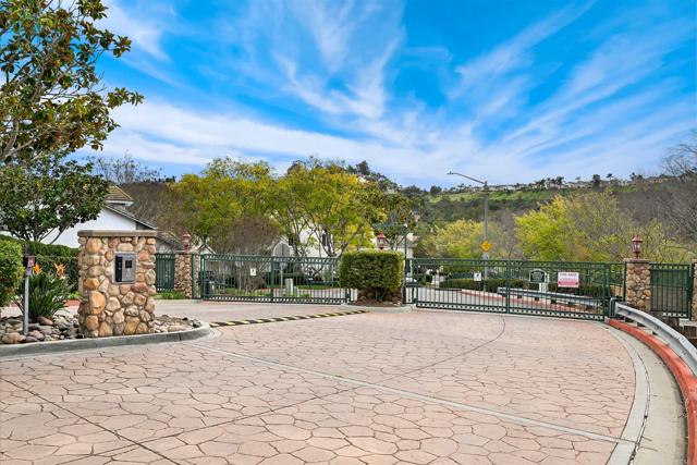 Detail Gallery Image 27 of 39 For 12204 Pepper Tree Ln, Poway,  CA 92064 - 4 Beds | 2/1 Baths