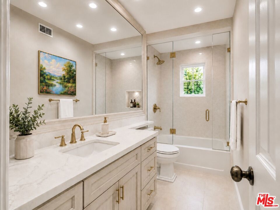 https://media.crmls.org/mediaz/eb617dcb-6925-40e4-a7a9-35bd8cf56669.jpg?preset=X-Large