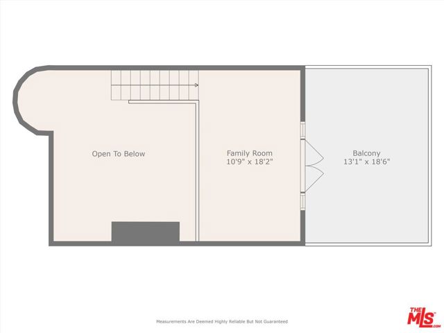 2108 Neilson Way, Santa Monica CA: https://media.crmls.org/mediaz/eb61d957-34f9-49ca-8e99-f0f3a6448180.jpg