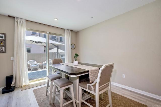 Detail Gallery Image 7 of 31 For 1715 Crabapple Way, Oceanside,  CA 92056 - 3 Beds | 2/1 Baths