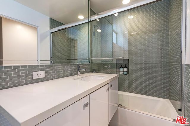 111 Eastwind Street photo 47