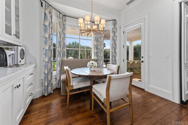 16625 Via Lago Azul, Rancho Santa Fe CA: https://media.crmls.org/mediaz/eb63075e-f69c-45f8-94d5-885a50dd1ab9.jpg