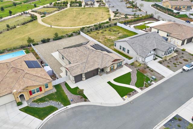 Detail Gallery Image 8 of 53 For 13410 Herringbone Ct, Valley Center,  CA 92082 - 4 Beds | 2/1 Baths