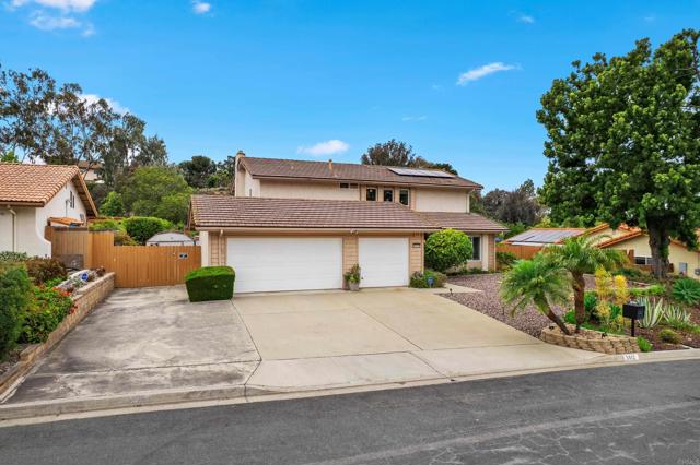 3812 Wild Oats Ln, Bonita CA: https://media.crmls.org/mediaz/eb636382-0f43-4ec1-90cf-628a62dee58c.jpg