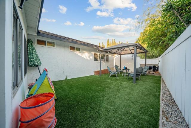 2297 1/2 Orchard Ave, El Cajon CA: https://media.crmls.org/mediaz/eb642a79-309e-4326-834a-80a614a0685a.jpg