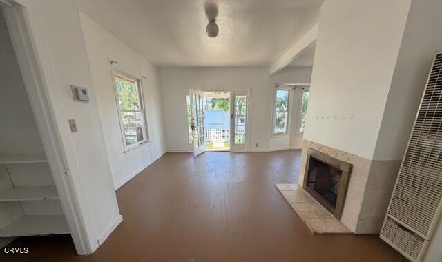 Detail Gallery Image 4 of 14 For 403 S Evergreen Dr, Ventura,  CA 93001 - 2 Beds | 1 Baths