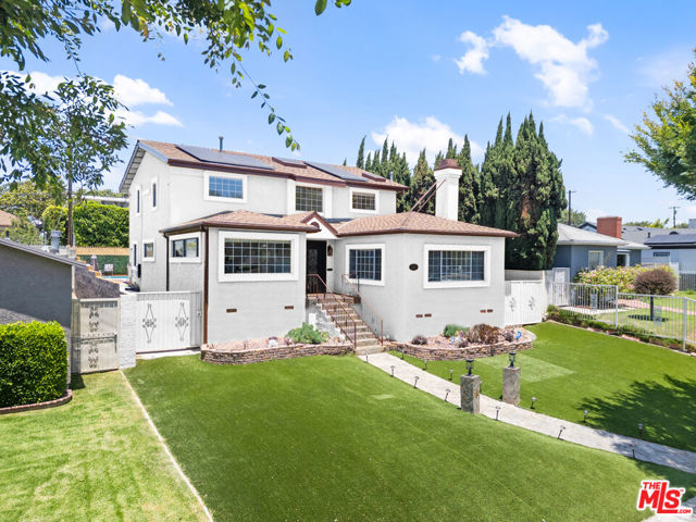 5183 Obama Boulevard, Los Angeles CA: https://media.crmls.org/mediaz/eb64ee99-a6ce-4605-9a16-570ff1fe7b66.jpg