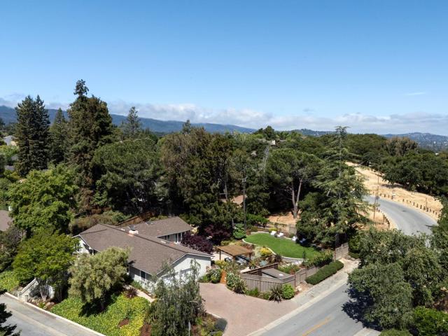 2230 Tioga Drive, Menlo Park CA: https://media.crmls.org/mediaz/eb65ed99-b204-4c33-9bbf-c8cef5fff0b2.jpg