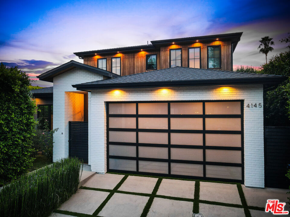 4145 Tujunga Avenue — Contemporary