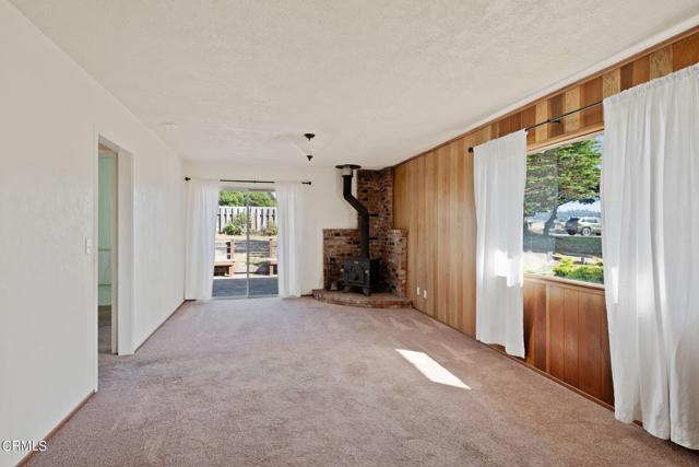 Detail Gallery Image 3 of 29 For 19200 Del Mar Dr, Fort Bragg,  CA 95437 - 2 Beds | 1 Baths