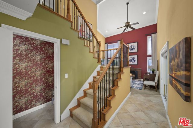 25685 Lupita Drive, Valencia CA: https://media.crmls.org/mediaz/eb678dbe-da45-4729-a367-24e212a8cd63.jpg