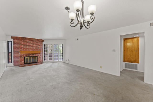 8515 Falmouth Avenue, Playa del Rey CA: https://media.crmls.org/mediaz/eb690daa-e596-47a8-bd24-41cf77ca7f93.jpg