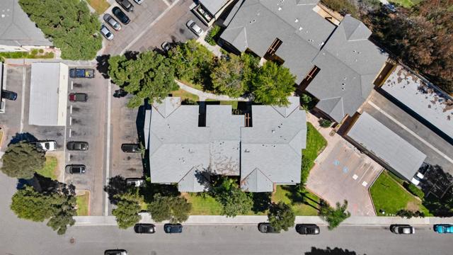 506 Calle Montecito, Oceanside CA: https://media.crmls.org/mediaz/eb699119-a5e6-40f3-a2d8-56900db0e8fd.jpg