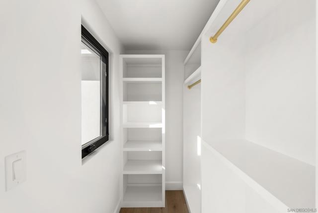 720 Nantasket Ct, San Diego CA: https://media.crmls.org/mediaz/eb69bd86-2db0-464c-ab20-959e6bb5877b.jpg