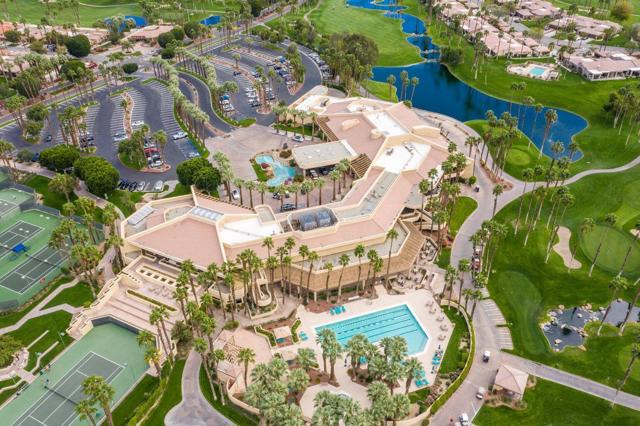 76546 Begonia Lane, Palm Desert CA: https://media.crmls.org/mediaz/eb69ce99-01a2-4f13-aacc-4a38d4ea6b5b.jpg