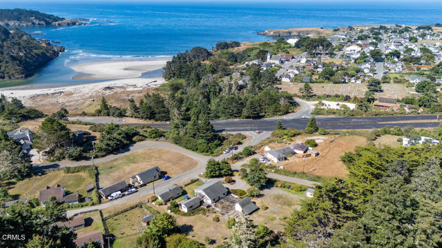 44700 Jackson Street, Mendocino CA: https://media.crmls.org/mediaz/eb6a5fe7-5fe1-4ef9-ab0b-a93f79a21cb5.jpg