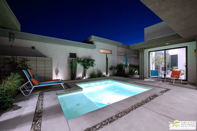 163 Blue Moon Drive, Palm Springs, CA 92262