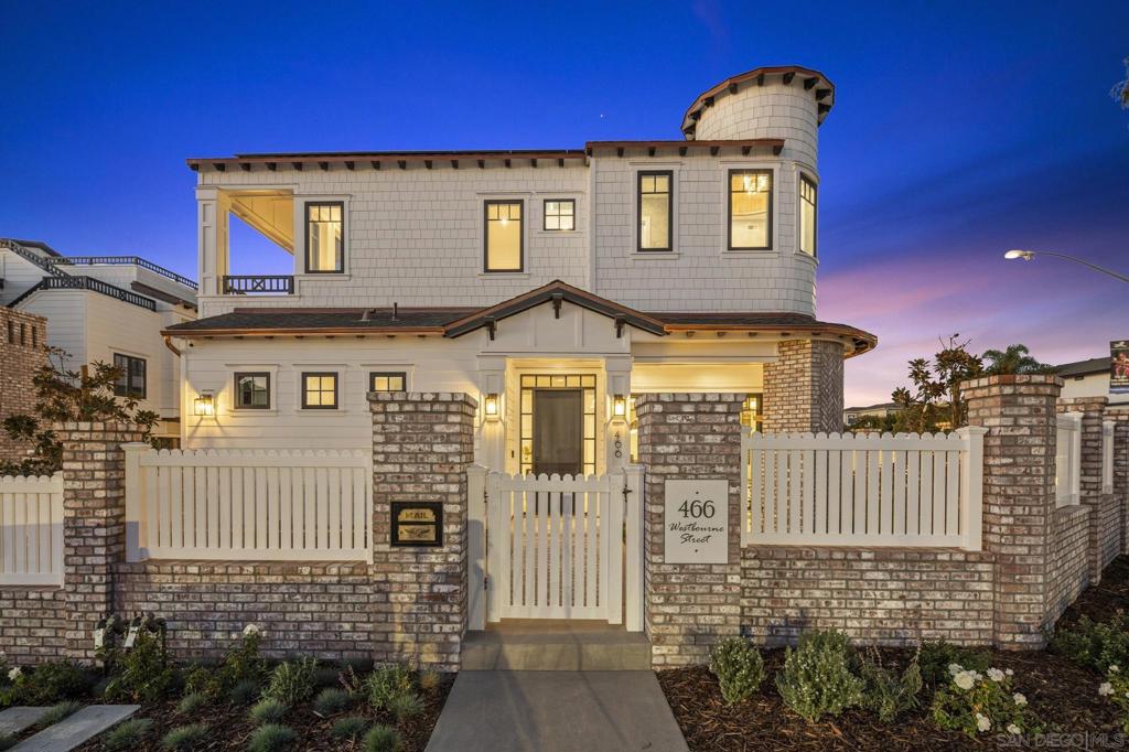 466 Westbourne St - photo 4