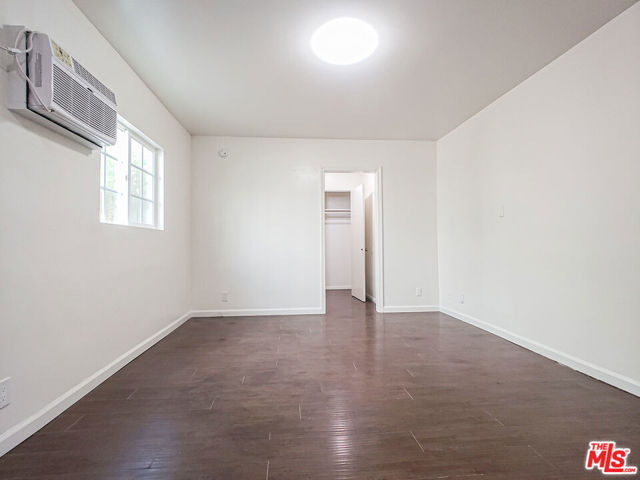 453 N Kingsley Drive, Los Angeles CA: https://media.crmls.org/mediaz/eb6b378b-e706-4010-840a-2c597330a474.jpg
