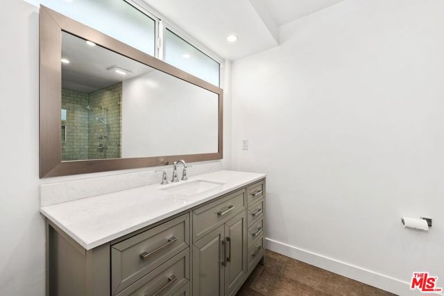 400 Chautauqua Boulevard, Pacific Palisades CA: https://media.crmls.org/mediaz/eb6b40e6-4335-40bd-94ea-b3e69858f069.jpg