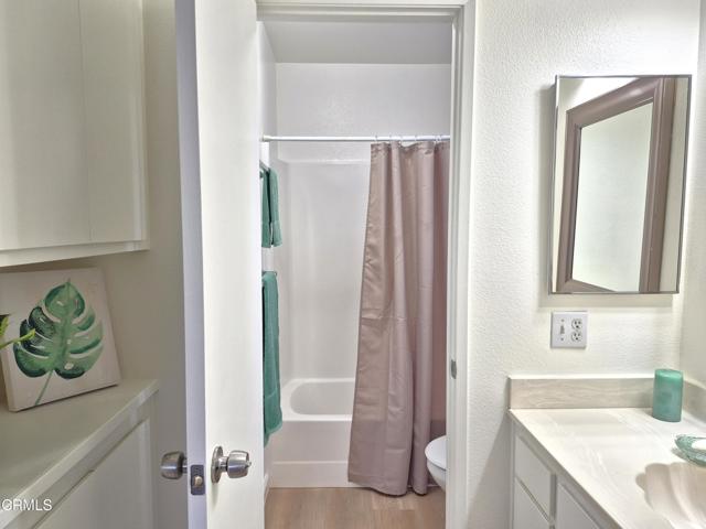 Detail Gallery Image 16 of 55 For 3225 Village 3, Camarillo,  CA 93012 - 2 Beds | 2 Baths