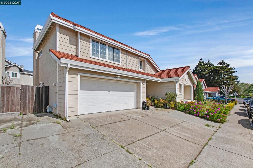 2523 Highgate Dr