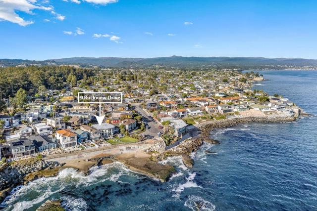 Image 4 of 70 For 9 Rockview Drive