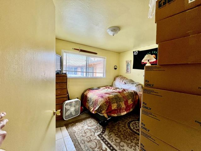 128 Maple Avenue, Watsonville CA: https://media.crmls.org/mediaz/eb6eeb0d-35e0-4edd-8278-3f2f929fec6d.jpg