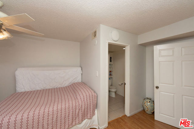 9041 Van Nuys Boulevard, 210 photo 20