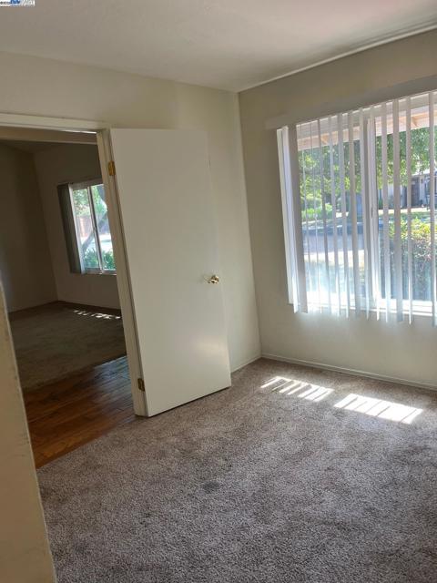 4205 Mairmont Dr, Pleasanton CA: https://media.crmls.org/mediaz/eb6fa410-6e55-4b76-a9fd-6b1a500dcd32.jpg