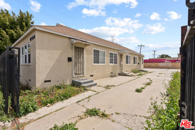 9814 Hoover Street, Los Angeles, California 90044, ,Multi-Family,For Sale,Hoover,24395405