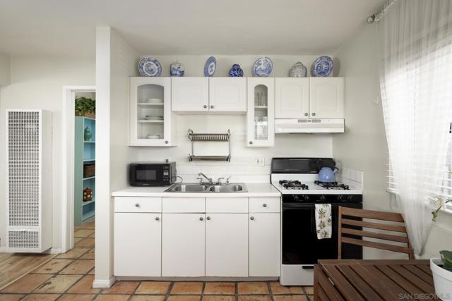 Image 8 of 48 For 2055 Albatross St