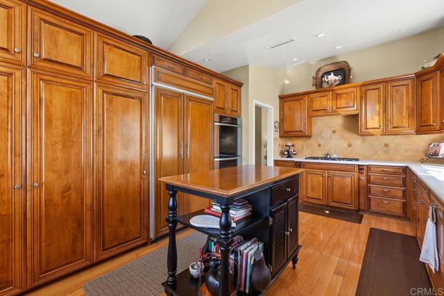 Detail Gallery Image 18 of 40 For 2028 Columbus Way, Vista,  CA 92081 - 2 Beds | 2 Baths