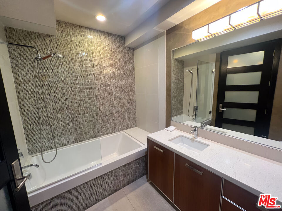 MLS #26986425 image #42