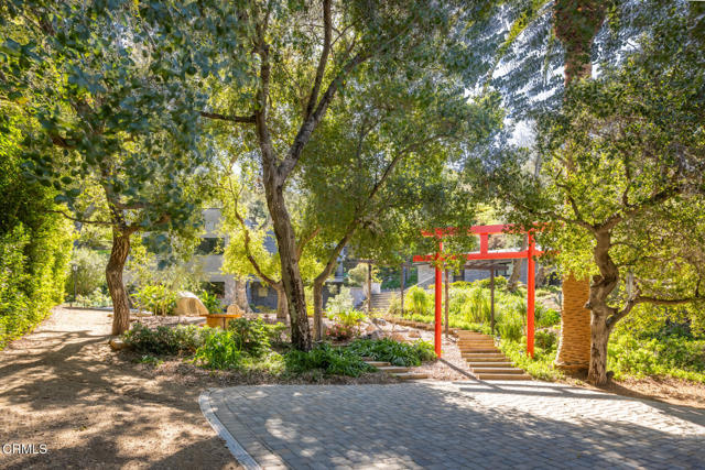 Detail Gallery Image 1 of 74 For 7572 Mcgroarty Ter, Tujunga,  CA 91042 - 6 Beds | 6 Baths