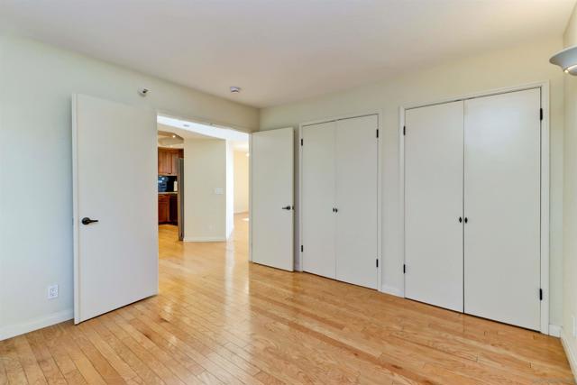 230 W Laurel Street, San Diego CA: https://media.crmls.org/mediaz/eb723d6a-cb7b-490e-b1e2-7da31702e1d9.jpg