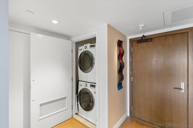 888 W E Street, San Diego CA: https://media.crmls.org/mediaz/eb72718d-83c1-4d2e-a960-3635f0b04bdc.jpg