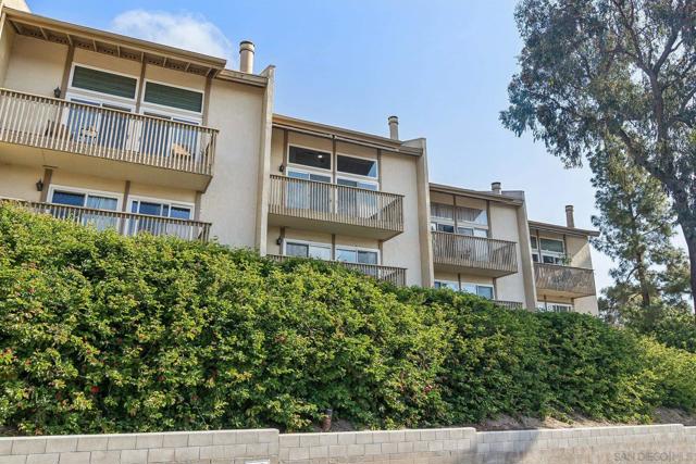 7700 Parkway Dr, La Mesa CA: https://media.crmls.org/mediaz/eb72a19d-0d70-4ac0-89b9-7944deeb8de0.jpg