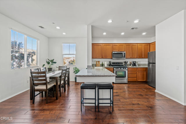 Detail Gallery Image 6 of 33 For 3241 N Ventura Rd, Oxnard,  CA 93036 - 2 Beds | 2 Baths