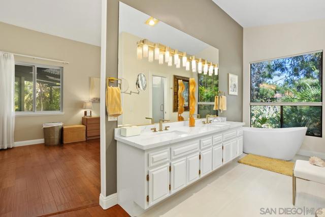 17635 Parlange Pl, San Diego CA: https://media.crmls.org/mediaz/eb72e90e-c964-4ad1-a4c9-191a8d178a85.jpg