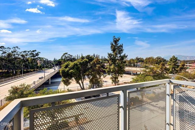 Detail Gallery Image 13 of 38 For 159 W Green St #408,  Pasadena,  CA 91105 - 2 Beds | 2 Baths