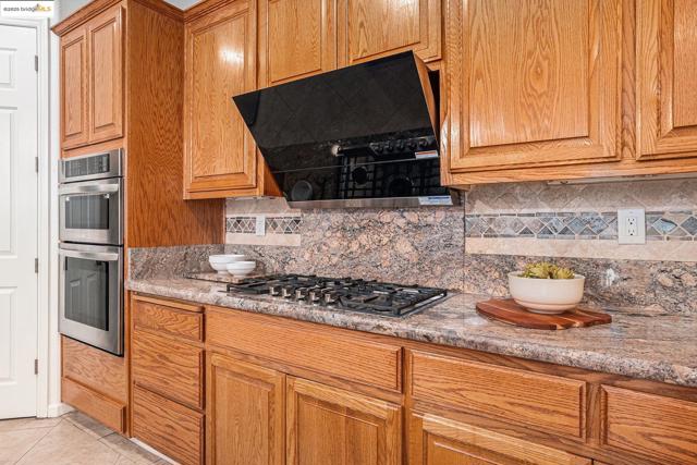 5235 Ramsdell Ct, Antioch CA: https://media.crmls.org/mediaz/eb73943f-2e4b-4696-9a84-ceee2d33ca45.jpg